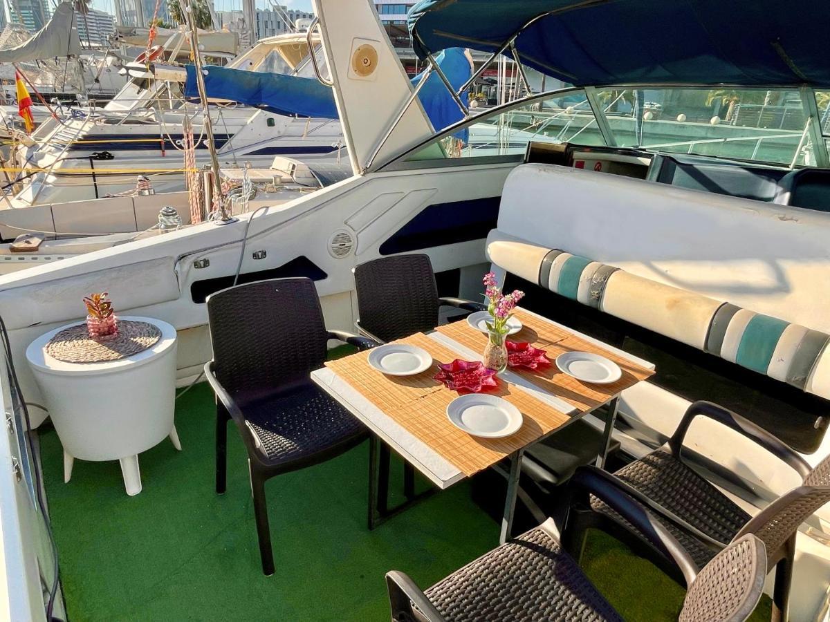 Yacht Hotel Barcelona Sant Adrià de Besòs Exterior foto